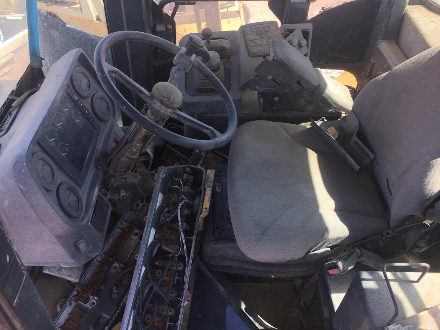 ./imagenes/INVOICE/2019/15546/CARGADOR FRONTAL JOHN DEERE644J PARA PARTES (40).JPG